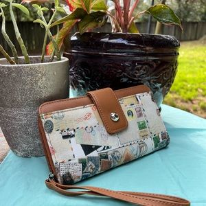 Wallet/wristlet